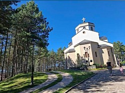 Εκκλησία Ζλάτιμπορ _ είσοδος