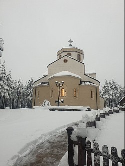 Χειμερινό ειδύλλιο - εκκλησία του Ζλάτιμπορ